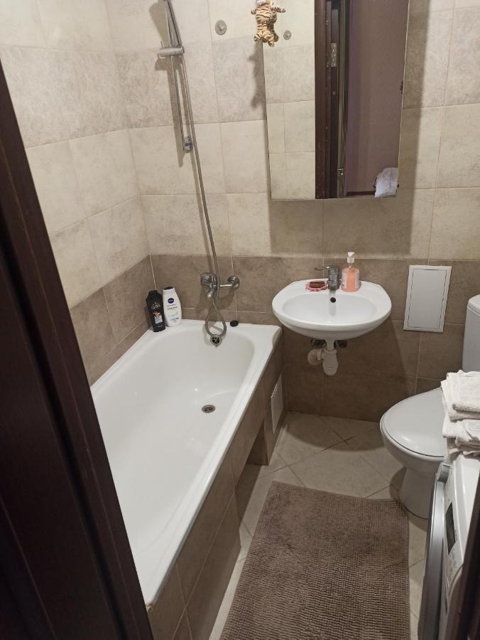Apartment On Studentska Street ลวีฟ ภายนอก รูปภาพ